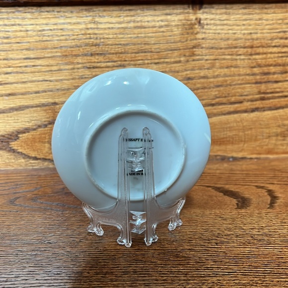 Dessapt Editions Souvenir From Paris France Collector's Plate With Stand - Picture 2 of 6